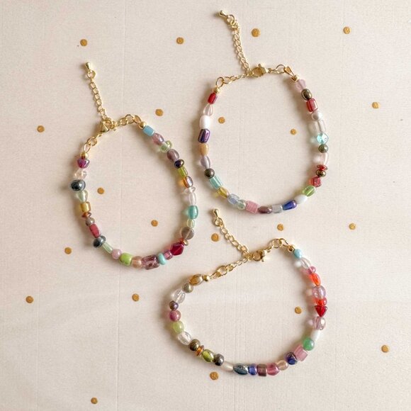 Handmade Adjustable Y2K Colourful Beaded Bracelet - Picture 2 of 10